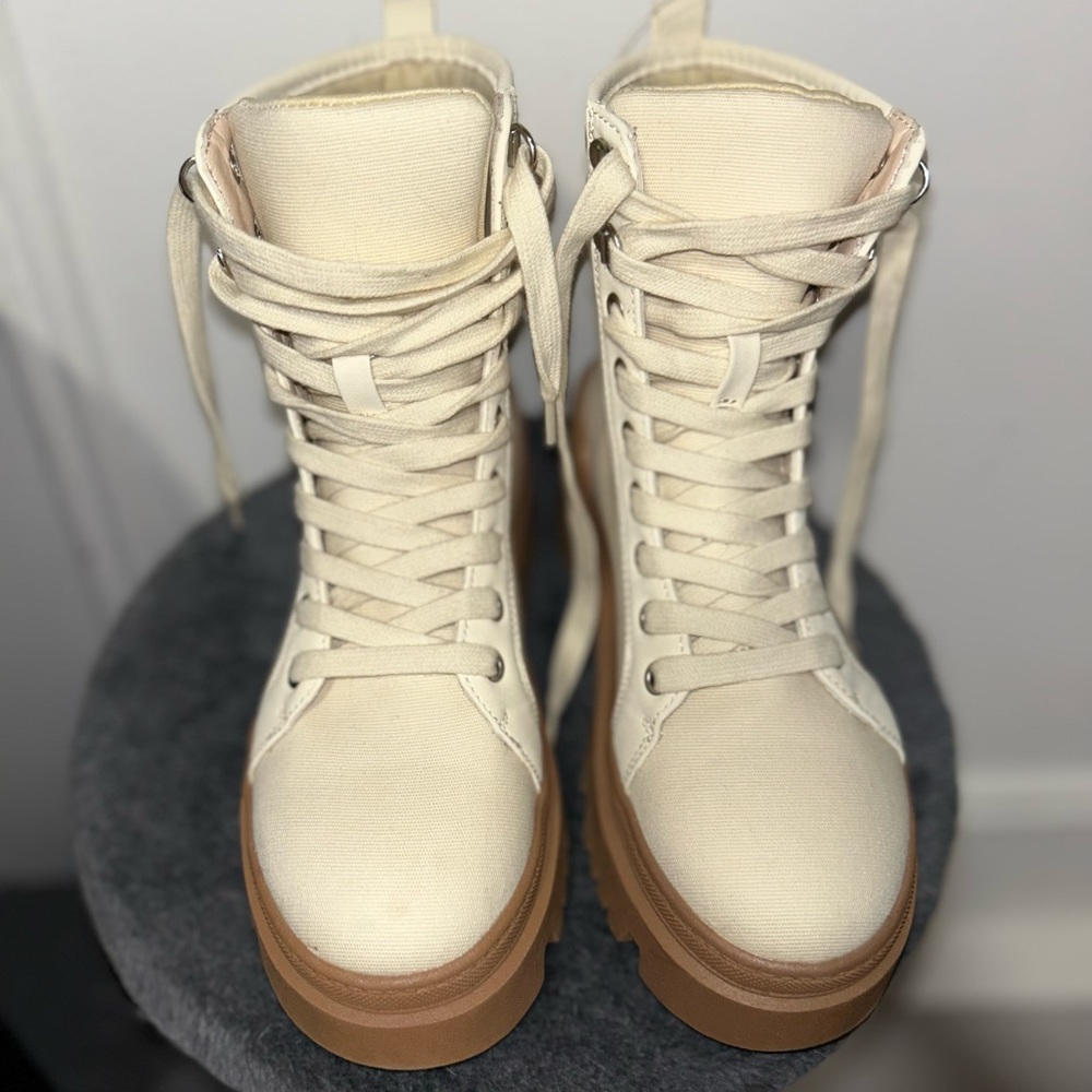 Women’s Fashion Boots